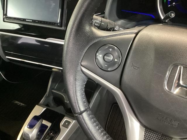 フィットハイブリッド Ｌパッケージ　ナビ　フルセグ　あんしんパッケージ　サイドエアバック　ＬＥＤ　ＥＣＯＮ　バックカメラ　オートクルーズコントロール　イモビライザー　ＥＴＣ　ＥＳＣ　ＡＵＴＯエアコン　ＡＢＳ　運転席助手席エアバッグ（43枚目）