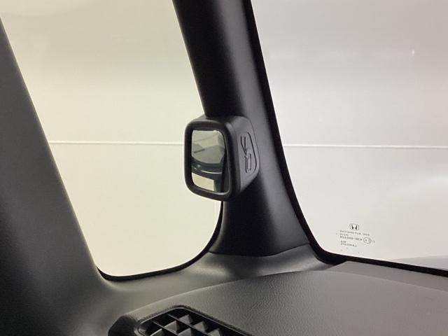 Ｎ－ＢＯＸ ベースグレード　ＨｏｎｄａＣＯＮＮＥＣＴ対応純正メモリーナビ　ドラレコ　衝突軽減システム　スマートキ－　カーテンエアバック　イモビライザー　ＥＣＯモード　横滑り防止　オートクルーズ　ＬＥＤヘッドライト　キーフリー（26枚目）