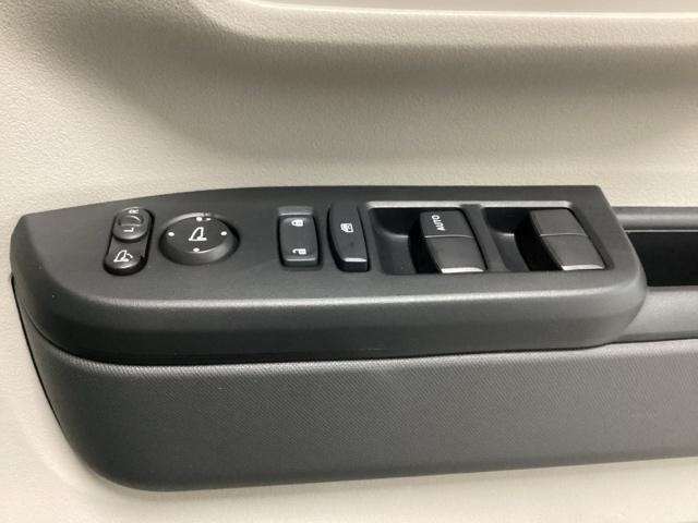 Ｎ－ＢＯＸ ベースグレード　ＨｏｎｄａＣＯＮＮＥＣＴ対応純正メモリーナビ　ドラレコ　衝突軽減システム　スマートキ－　カーテンエアバック　イモビライザー　ＥＣＯモード　横滑り防止　オートクルーズ　ＬＥＤヘッドライト　キーフリー（29枚目）