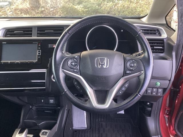 フィットハイブリッド Ｌホンダセンシング　純正ナビ　フルセグ　リアカメラ　軽減ブレーキ　Ｒカメ　ＬＥＤ　サイドＳＲＳ　横滑り防止　ドライブレコーダー　ナビＴＶ　パワーステアリング　盗難防止装置　オートクルーズ　ＥＴＣ車載器　ＤＶＤ再生　ＡＢＳ（18枚目）