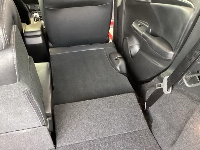 フィットハイブリッド Ｌホンダセンシング　純正ナビ　フルセグ　リアカメラ　軽減ブレーキ　Ｒカメ　ＬＥＤ　サイドＳＲＳ　横滑り防止　ドライブレコーダー　ナビＴＶ　パワーステアリング　盗難防止装置　オートクルーズ　ＥＴＣ車載器　ＤＶＤ再生　ＡＢＳ（22枚目）