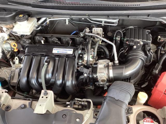 フィットハイブリッド Ｌホンダセンシング　純正ナビ　フルセグ　リアカメラ　軽減ブレーキ　Ｒカメ　ＬＥＤ　サイドＳＲＳ　横滑り防止　ドライブレコーダー　ナビＴＶ　パワーステアリング　盗難防止装置　オートクルーズ　ＥＴＣ車載器　ＤＶＤ再生　ＡＢＳ（25枚目）