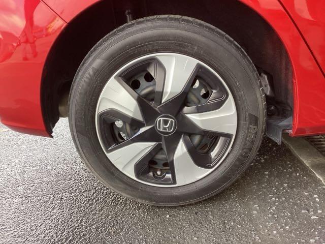 フィットハイブリッド Ｌホンダセンシング　純正ナビ　フルセグ　リアカメラ　軽減ブレーキ　Ｒカメ　ＬＥＤ　サイドＳＲＳ　横滑り防止　ドライブレコーダー　ナビＴＶ　パワーステアリング　盗難防止装置　オートクルーズ　ＥＴＣ車載器　ＤＶＤ再生　ＡＢＳ（27枚目）