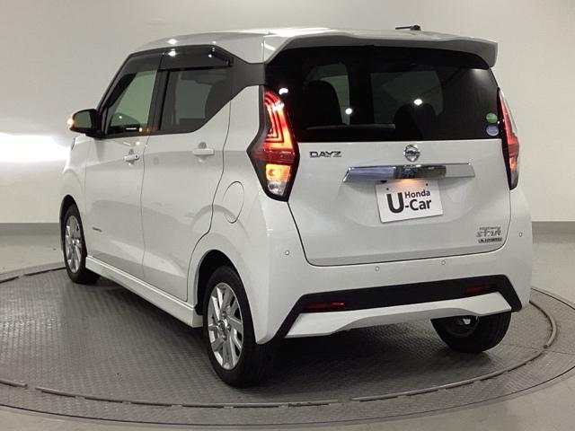 デイズ ハイウェイスターＸ　ナビ　フルセグ　リアカメラ　ブレーキサポート　前後センサー　地デジ　フロントベンチシート　横滑り防止　ＬＥＤ　イモビライザー　インテリジェントキー　ＥＴＣ　アイドリングストップ　オートエアコン　ＡＢＳ（10枚目）