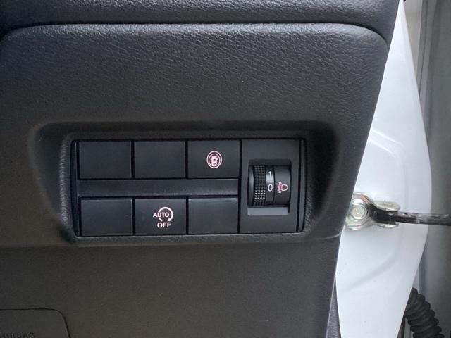 デイズ ハイウェイスターＸ　ナビ　フルセグ　リアカメラ　ブレーキサポート　前後センサー　地デジ　フロントベンチシート　横滑り防止　ＬＥＤ　イモビライザー　インテリジェントキー　ＥＴＣ　アイドリングストップ　オートエアコン　ＡＢＳ（16枚目）