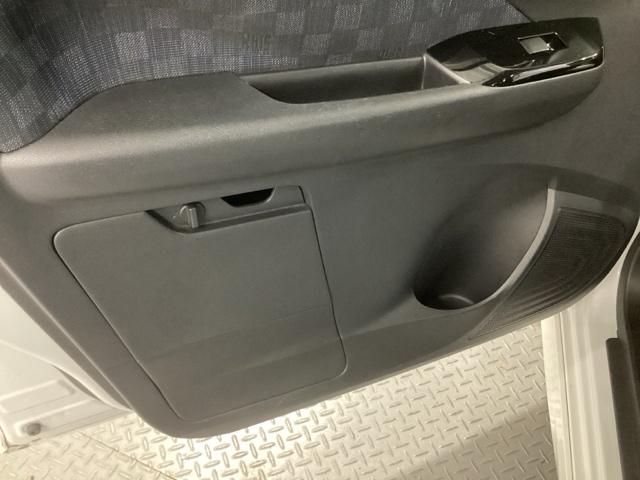 デイズ ハイウェイスターＸ　ナビ　フルセグ　リアカメラ　ブレーキサポート　前後センサー　地デジ　フロントベンチシート　横滑り防止　ＬＥＤ　イモビライザー　インテリジェントキー　ＥＴＣ　アイドリングストップ　オートエアコン　ＡＢＳ（37枚目）