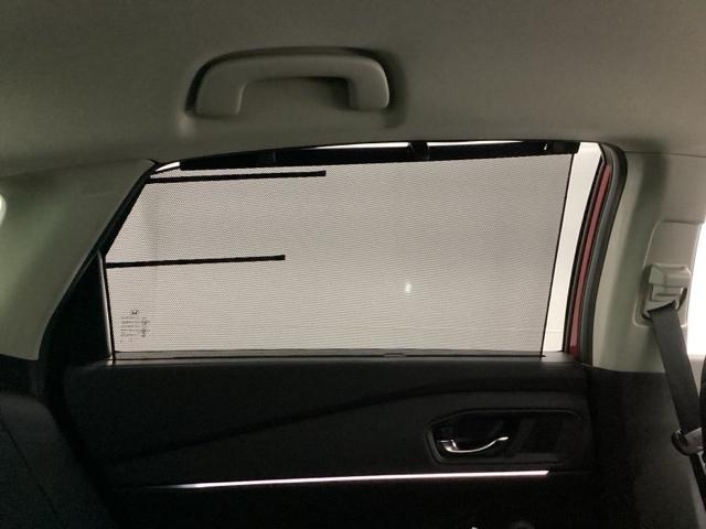 ���[���T���V�F�C�h�́A���z����h���̂ŗ�[�̌�����ǂ�������ʂ������ł��B�G�A�R�����T���߂ɂ���ΔR�����������߂܂���B