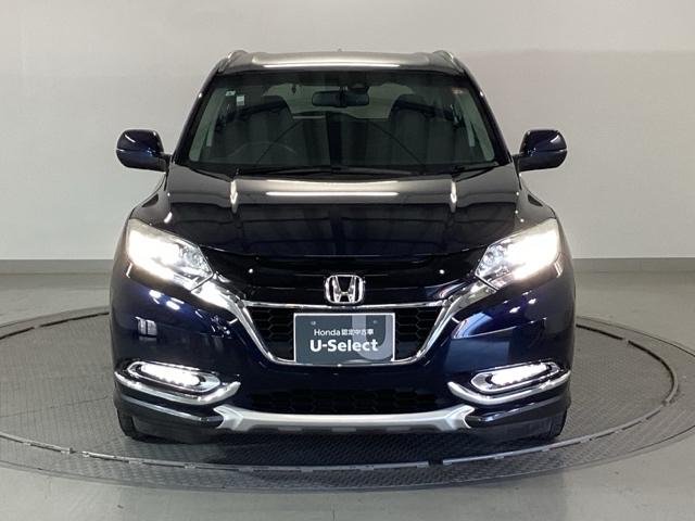 ヴェゼル ＨＶＸ・ホンダセンシングブリリアントスタイルＥＤ　純正メモリーナビ　リアカメラ　ＥＴＣ　誤発進抑制　地デジ　ＬＥＤランプ　オートエアコン　サイドエアバッグ　ＰＳ　ナビＴＶ　盗難防止装置　スマ－トキ－　ＶＳＡ　エアバッグ　ＵＳＢ　ＤＶＤ再生　Ｒカメ（6枚目）