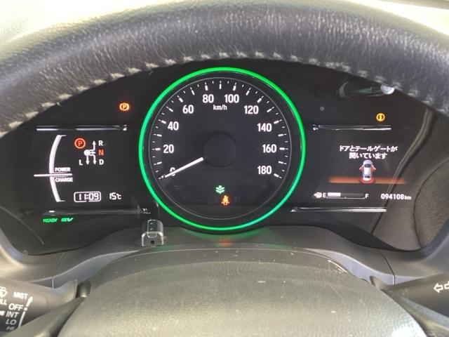 ヴェゼル ＨＶＸ・ホンダセンシングブリリアントスタイルＥＤ　純正メモリーナビ　リアカメラ　ＥＴＣ　誤発進抑制　地デジ　ＬＥＤランプ　オートエアコン　サイドエアバッグ　ＰＳ　ナビＴＶ　盗難防止装置　スマ－トキ－　ＶＳＡ　エアバッグ　ＵＳＢ　ＤＶＤ再生　Ｒカメ（46枚目）