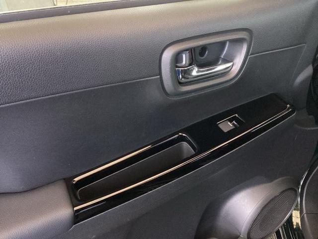 Ｎ－ＯＮＥ プレミアム　純正ナビ　フルセグ　リアカメラ　両席エアバック　ソナー　横滑り防止装置　Ｂカメラ　衝突軽減装置　サイドカーテンエアバック　ＬＥＤヘッドライト　ＡＢＳ　ナビＴＶ　アイドリングストップ　スマートキー（37枚目）