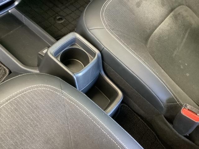 Ｎ－ＯＮＥ プレミアム　純正ナビ　フルセグ　リアカメラ　両席エアバック　ソナー　横滑り防止装置　Ｂカメラ　衝突軽減装置　サイドカーテンエアバック　ＬＥＤヘッドライト　ＡＢＳ　ナビＴＶ　アイドリングストップ　スマートキー（42枚目）