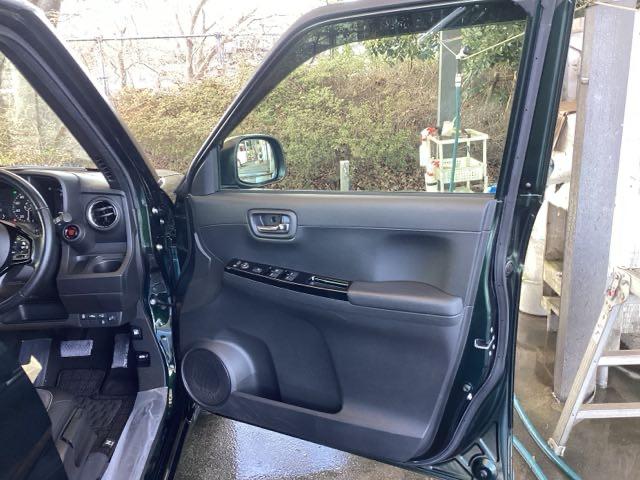 Ｎ－ＯＮＥ プレミアム　純正ナビ　フルセグ　リアカメラ　両席エアバック　ソナー　横滑り防止装置　Ｂカメラ　衝突軽減装置　サイドカーテンエアバック　ＬＥＤヘッドライト　ＡＢＳ　ナビＴＶ　アイドリングストップ　スマートキー（46枚目）