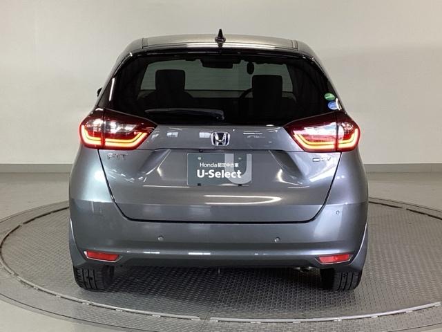 フィット ｅ：ＨＥＶホーム　純正メモリーナビ　ドラレコ　リアカメラ　コーナーセンサ　Ｂモニ　ＥＴＣ搭載　カーテンエアバッグ　ＤＶＤ再生機能　イモビライザー　記録簿付　ＥＣＯＮ　ナビ＆ＴＶ　ＡＵＴＯライト　ＬＥＤヘッドランプ（9枚目）