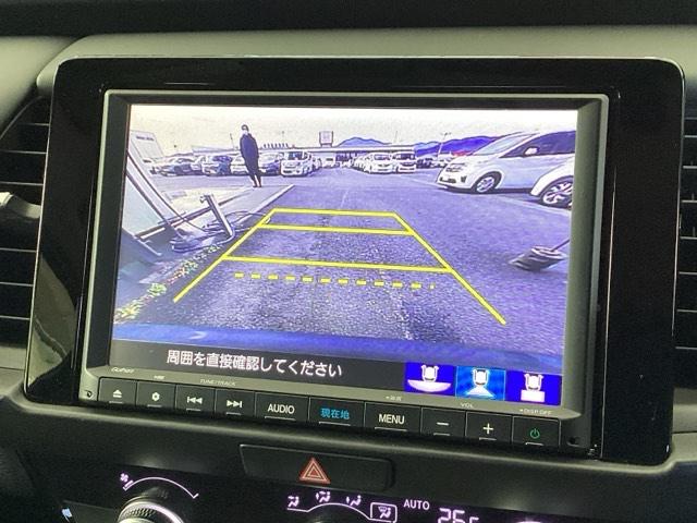 フィット ｅ：ＨＥＶホーム　純正メモリーナビ　ドラレコ　リアカメラ　コーナーセンサ　Ｂモニ　ＥＴＣ搭載　カーテンエアバッグ　ＤＶＤ再生機能　イモビライザー　記録簿付　ＥＣＯＮ　ナビ＆ＴＶ　ＡＵＴＯライト　ＬＥＤヘッドランプ（12枚目）