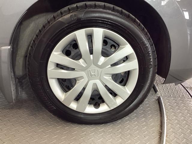 フィット ｅ：ＨＥＶホーム　純正メモリーナビ　ドラレコ　リアカメラ　コーナーセンサ　Ｂモニ　ＥＴＣ搭載　カーテンエアバッグ　ＤＶＤ再生機能　イモビライザー　記録簿付　ＥＣＯＮ　ナビ＆ＴＶ　ＡＵＴＯライト　ＬＥＤヘッドランプ（21枚目）