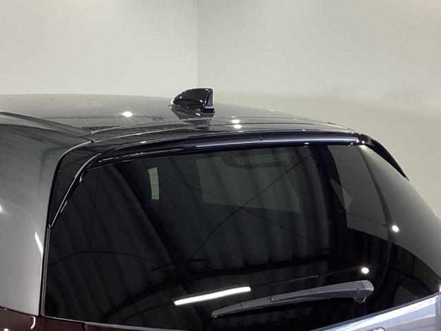 フィット ｅ：ＨＥＶホーム　純正メモリーナビ　ドラレコ　リアカメラ　コーナーセンサ　Ｂモニ　ＥＴＣ搭載　カーテンエアバッグ　ＤＶＤ再生機能　イモビライザー　記録簿付　ＥＣＯＮ　ナビ＆ＴＶ　ＡＵＴＯライト　ＬＥＤヘッドランプ（28枚目）