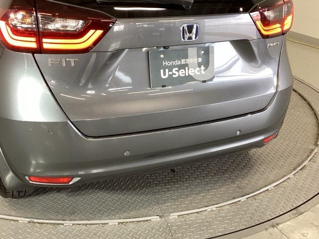 フィット ｅ：ＨＥＶホーム　純正メモリーナビ　ドラレコ　リアカメラ　コーナーセンサ　Ｂモニ　ＥＴＣ搭載　カーテンエアバッグ　ＤＶＤ再生機能　イモビライザー　記録簿付　ＥＣＯＮ　ナビ＆ＴＶ　ＡＵＴＯライト　ＬＥＤヘッドランプ（29枚目）