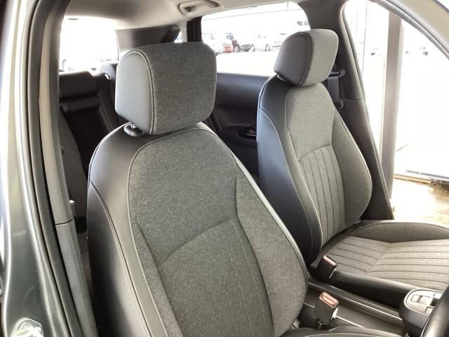 フィット ｅ：ＨＥＶホーム　純正メモリーナビ　ドラレコ　リアカメラ　コーナーセンサ　Ｂモニ　ＥＴＣ搭載　カーテンエアバッグ　ＤＶＤ再生機能　イモビライザー　記録簿付　ＥＣＯＮ　ナビ＆ＴＶ　ＡＵＴＯライト　ＬＥＤヘッドランプ（57枚目）