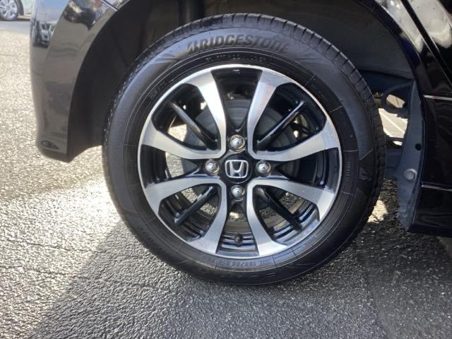 N-WGNカスタム Lホンダセンシング 純正ナビ フルセグ リアカメラ リアセンサー サイドエアバック セキュリティアラーム ETC車載器 オートエアコン VSA Bカメ USB LEDヘッドライト ベンチシート クルーズコントロール(26枚目)