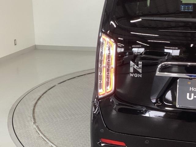 N-WGNカスタム Lホンダセンシング 純正ナビ フルセグ リアカメラ リアセンサー サイドエアバック セキュリティアラーム ETC車載器 オートエアコン VSA Bカメ USB LEDヘッドライト ベンチシート クルーズコントロール(35枚目)