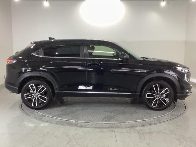 ヴェゼル ｅ：ＨＥＶＸ　純正ナビ　フルセグ　リアカメラ　フルオートエアコン　盗難防止　両席エアバック　ソナー　Ｂカメ　ＴＶナビ　キーレスエントリー　地デジ　エアバッグ　カーテンエアバック　パワーウインドウ　ＶＳＡ　ＥＴＣ付（30枚目）