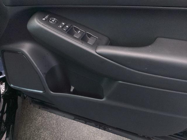 ヴェゼル ｅ：ＨＥＶＸ　純正ナビ　フルセグ　リアカメラ　フルオートエアコン　盗難防止　両席エアバック　ソナー　Ｂカメ　ＴＶナビ　キーレスエントリー　地デジ　エアバッグ　カーテンエアバック　パワーウインドウ　ＶＳＡ　ＥＴＣ付（48枚目）