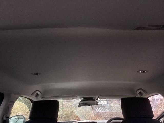 ヴェゼル ｅ：ＨＥＶＸ　純正ナビ　フルセグ　リアカメラ　フルオートエアコン　盗難防止　両席エアバック　ソナー　Ｂカメ　ＴＶナビ　キーレスエントリー　地デジ　エアバッグ　カーテンエアバック　パワーウインドウ　ＶＳＡ　ＥＴＣ付（50枚目）