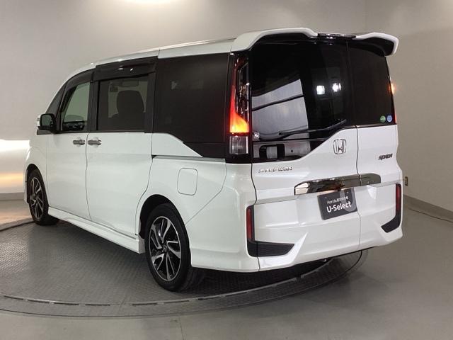 ステップワゴンスパーダ スパーダ・クールスピリットホンダセンシング　純正ナビ　フルセグ　リア席モニター　スマートキ－　リヤカメラ　オートエアコン　アクティブクルーズ　イモビ　シートＨ　キーフリー　カーテンエアバック　アイドリングＳＴＯＰ　ＡＢＳ　ＥＴＣ車載器　ターボ車（10枚目）