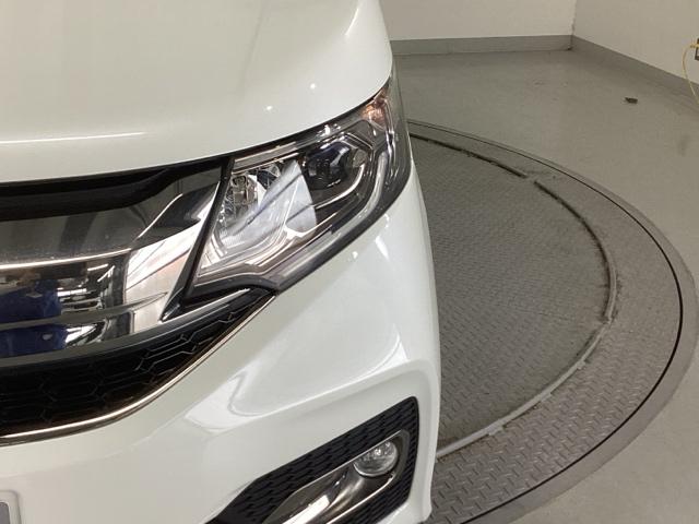 ステップワゴンスパーダ スパーダ・クールスピリットホンダセンシング　純正ナビ　フルセグ　リア席モニター　スマートキ－　リヤカメラ　オートエアコン　アクティブクルーズ　イモビ　シートＨ　キーフリー　カーテンエアバック　アイドリングＳＴＯＰ　ＡＢＳ　ＥＴＣ車載器　ターボ車（30枚目）