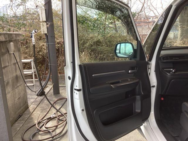 ステップワゴンスパーダ スパーダ・クールスピリットホンダセンシング　純正ナビ　フルセグ　リア席モニター　スマートキ－　リヤカメラ　オートエアコン　アクティブクルーズ　イモビ　シートＨ　キーフリー　カーテンエアバック　アイドリングＳＴＯＰ　ＡＢＳ　ＥＴＣ車載器　ターボ車（39枚目）