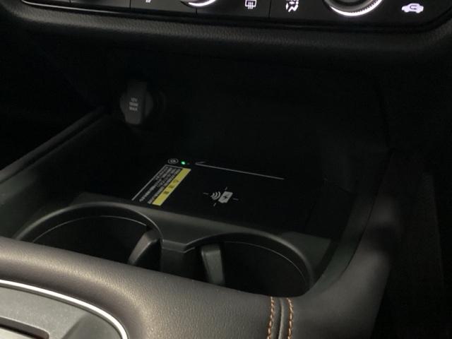 ���C�����X�[�d����Ă܂��I�X�}�[�g�t�H����u�������ŏ[�d�\�B�P�[�u�����Ȃ��ς킵��������܂���B