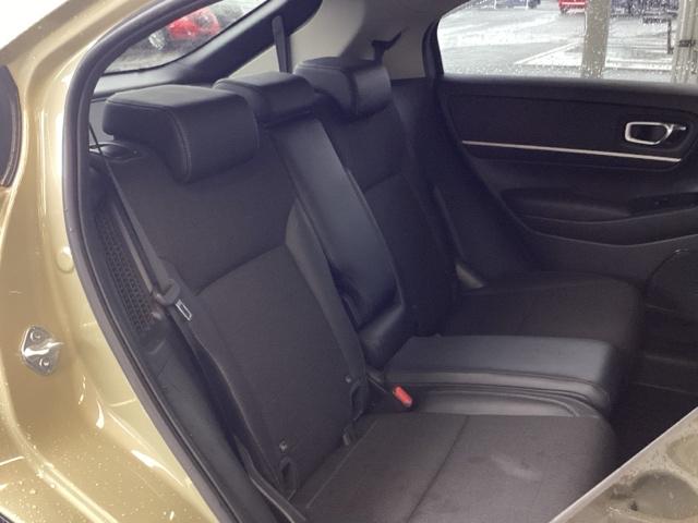 ヴェゼル ｅ：ＨＥＶＺ　ドラレコ　ナビ　Ｒカメラ　ブルートゥース　Ｓヒータ　地デジフルセグＴＶ　定期点検記録簿　電動テールゲート　サイドエアバッグ　後カメラ　前後障害物センサー　横滑防止装置　エアコン　ＬＥＤヘットライト（25枚目）