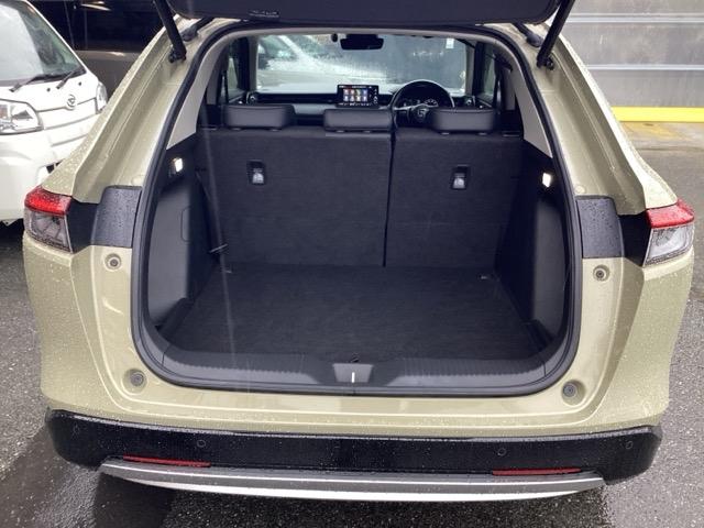 ヴェゼル ｅ：ＨＥＶＺ　ドラレコ　ナビ　Ｒカメラ　ブルートゥース　Ｓヒータ　地デジフルセグＴＶ　定期点検記録簿　電動テールゲート　サイドエアバッグ　後カメラ　前後障害物センサー　横滑防止装置　エアコン　ＬＥＤヘットライト（29枚目）