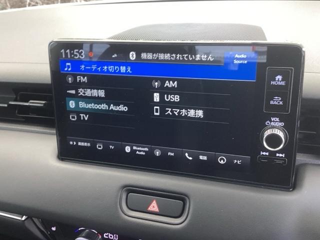 ヴェゼル ｅ：ＨＥＶＺ　純正ナビ　フルセグ　リアカメラ　Ｓヒータ　電動テールゲート　サイドエアバッグ　後カメラ　前後障害物センサー　横滑防止装置　エアコン　ＬＥＤヘットライト　パワステ　ＵＳＢ接続　ナビＴＶ　サイドカメラ（11枚目）