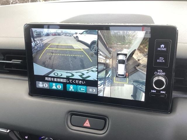 ヴェゼル ｅ：ＨＥＶＺ　純正ナビ　フルセグ　リアカメラ　Ｓヒータ　電動テールゲート　サイドエアバッグ　後カメラ　前後障害物センサー　横滑防止装置　エアコン　ＬＥＤヘットライト　パワステ　ＵＳＢ接続　ナビＴＶ　サイドカメラ（12枚目）