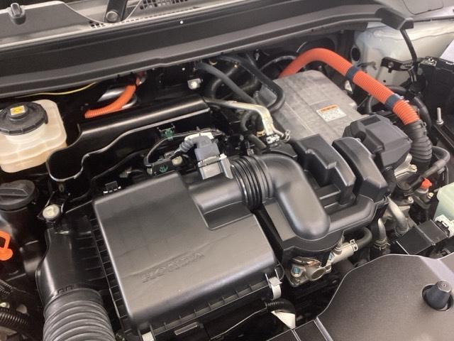 ヴェゼル ｅ：ＨＥＶＺ　純正ナビ　フルセグ　リアカメラ　Ｓヒータ　電動テールゲート　サイドエアバッグ　後カメラ　前後障害物センサー　横滑防止装置　エアコン　ＬＥＤヘットライト　パワステ　ＵＳＢ接続　ナビＴＶ　サイドカメラ（22枚目）