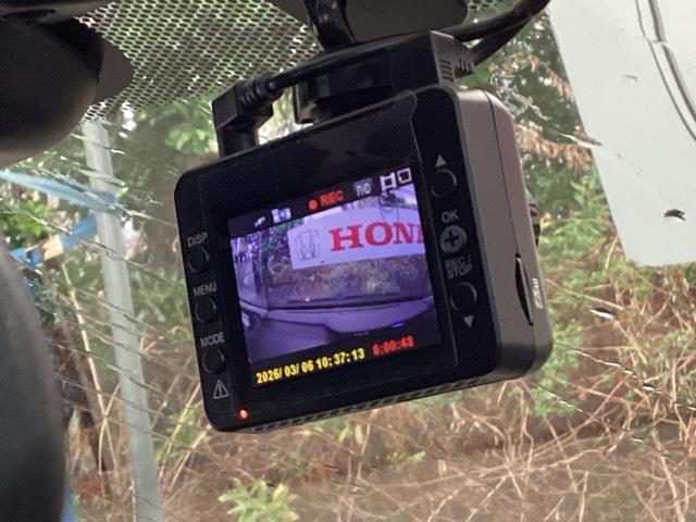 フリード G・ホンダセンシング 純正メモリーナビ 両側電動スライドドア W電動ドア キーフリ スマートキーシステム イモビ カラーバックモニター 横滑防止装置 LEDランプ 整備点検記録簿 エアコン クルコン パワーウィンドウ(49枚目)