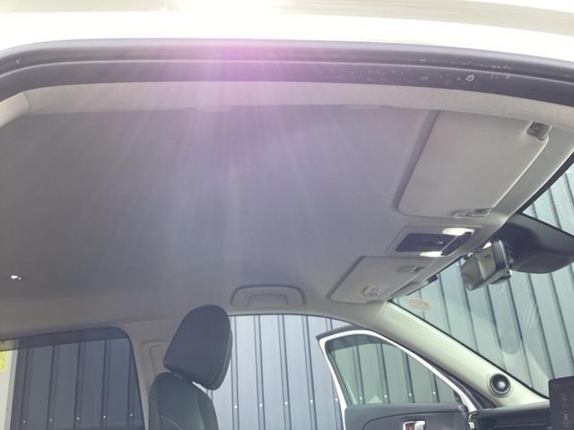 ヴェゼル ｅ：ＨＥＶＺ　純正メモリーナビ　ドラレコ　全周囲カメラ　Ｓヒータ　地デジフルセグＴＶ　定期点検記録簿　電動テールゲート　サイドエアバッグ　後カメラ　前後障害物センサー　横滑防止装置　エアコン　ＬＥＤヘットライト（56枚目）