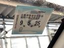 ｅ：ＨＥＶＺ　ドラレコ　ナビ　Ｒカメラ　ブルートゥース　Ｓヒータ　地デジフルセグＴＶ　定期点検記録簿　電動テールゲート　サイドエアバッグ　後カメラ　前後障害物センサー　横滑防止装置　エアコン　ＬＥＤヘットライト（33枚目）