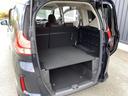 フリード＋は、２列シート仕様５人乗り＋遊べる荷室です。ビッグな荷室と、その荷室を上下に仕切るボードなど、充実しています！