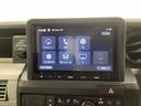 HondaCONNECT対応の便利なナビディスプレー。お持ちのスマートフォンと連携して、ナビやBluetoothでの音楽再生が可能です。デザインはもちろん、操作性も良好です。