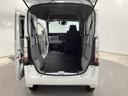 コンテナ型の室内空間はスペースをムダなく使い、たくさんの荷物を積む事が可能です。