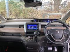 �ե���ȥ��饹���礭�����磻�ɤʻ볦�Ǳ�ž�⤷�䤹���ʤ�褦�ˡ��߷פ���Ƥ��ޤ��� 3