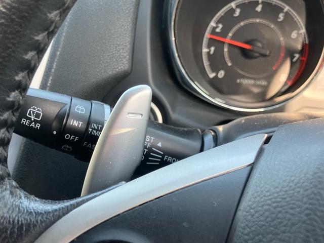 ＲＶＲ Ｇ　４ＷＤ　パドルシフト　シートカバー　ＳＤナビフルセグＴＶ　Ｂｌｕｅｔｏｏｔｈ対応　ＥＴＣ　社外アルミホイール　スマートキー　エンジンプッシュスタート　取扱説明書（22枚目）