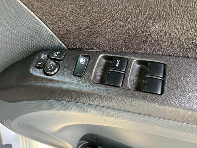 ソリオ S メモリーナビ フルセグTV バックモニター 両側パワースライドドア HIDヘッドライト スマートキー プッシュスタート プライバシーガラス 純正アルミ(46枚目)