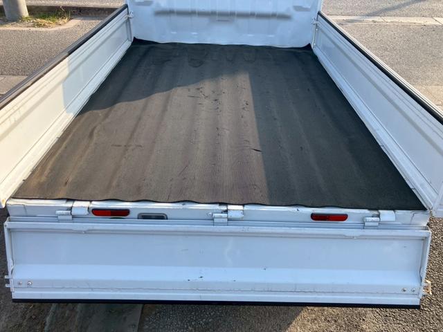 キャリイトラック ＫＣエアコン・パワステ　オートマ　ディスプレイオーディオ　ナビ　ライト類ＬＥＤ化　ＥＴＣ　３方開　メッキグリルカバー　メッキドアミラーカバー　ヘッドライトレベライザー（16枚目）