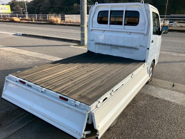 キャリイトラック ＫＣエアコン・パワステ　オートマ　ディスプレイオーディオ　ナビ　ライト類ＬＥＤ化　ＥＴＣ　３方開　メッキグリルカバー　メッキドアミラーカバー　ヘッドライトレベライザー（17枚目）