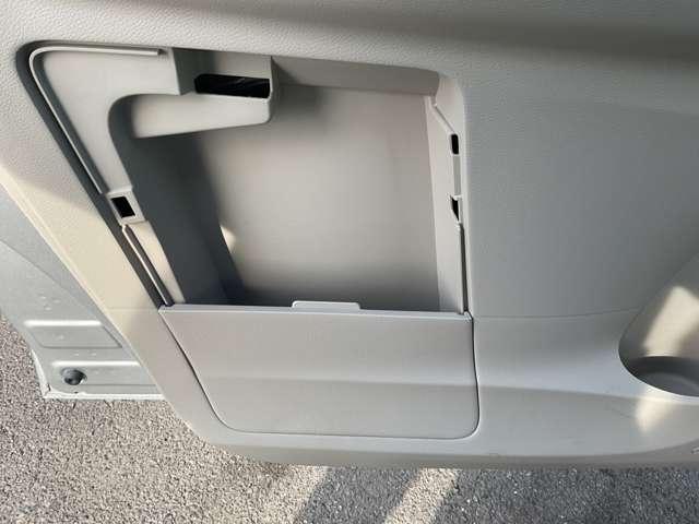 デイズ ６６０　Ｘ　全周囲モニター　ハイビームアシスト　衝突　アラウンドＭ　踏み間違え防止　スマートキー　イモビライザー　バックカメラ　１オーナー　レーンキープ　アイドリングストップ　キーレス　フルオートエアコン　ＷＡＢ　記録簿　運転席エアバック　ＰＳ　ＡＢＳ（28枚目）