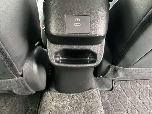 オーラ １．２　Ｇ　レザーエディション　メモリーナビ　全周囲モニター　スマートル　ワンオーナ　追突防止　車線逸脱警報装置　ＬＥＤ　盗難防止　記録簿　バックモニター　インテリジェントキー　メモリーナビゲーション　ＡＷ　キーレスエントリー　オートエアコン　ＡＢＳ　パワーウィンドウ（6枚目）