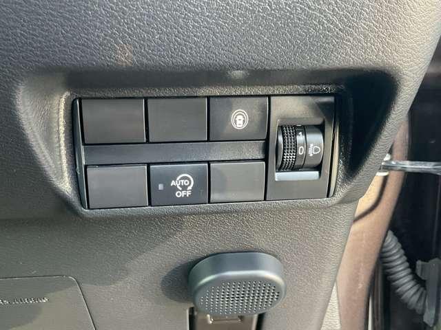 デイズ ６６０　ハイウェイスターＸ　ワンオーナー　メモリーナビ　ＤＶＤ再生　リアカメラ　衝突軽減ブレーキ　スマートキ　ＬＤＷ　地デジ　ＡＡＣ　ハイビームアシスト　アイドリングＳ　ワンオーナー車　セキュリティ　ドライブレコーダー　ナビＴＶ（8枚目）